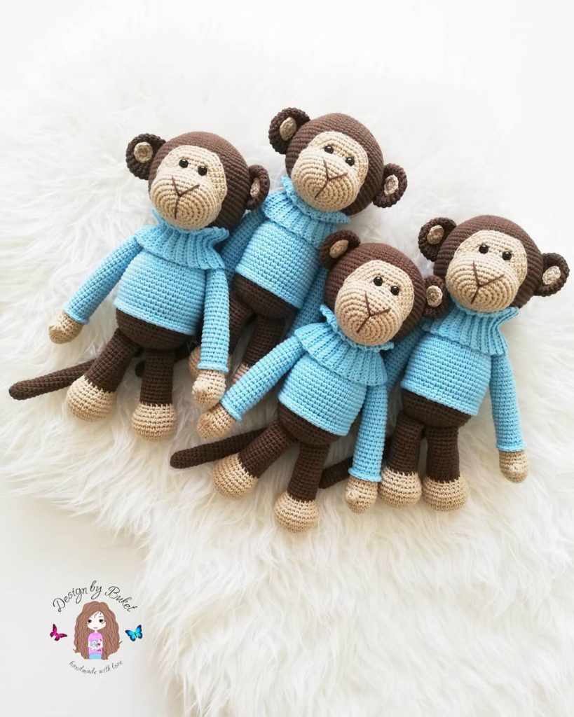 amigurumi monkey
