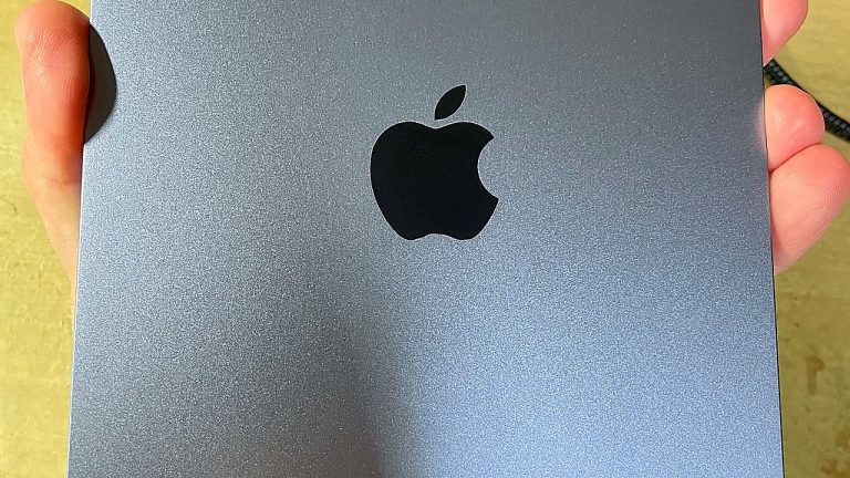 Apple Says iPhone And iPad Approved For Some Classified Data