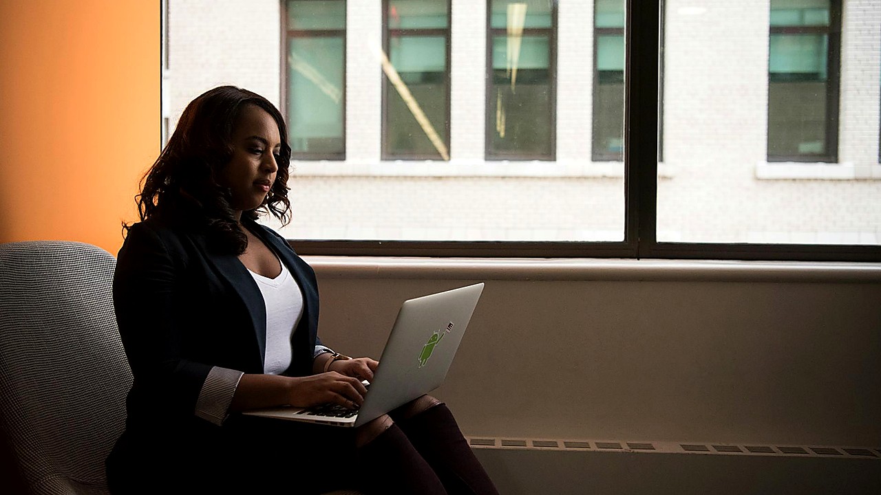 Sara Haines Shares Bedroom Confession About Husband Max