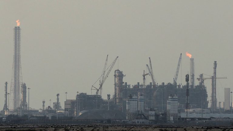 Iran Missile Strike Hits Qatar Facility Near Major Gas Plant