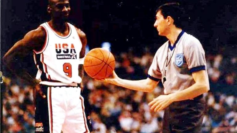 How To Watch Arkansas Razorbacks Vs Hawaii Rainbow Warriors