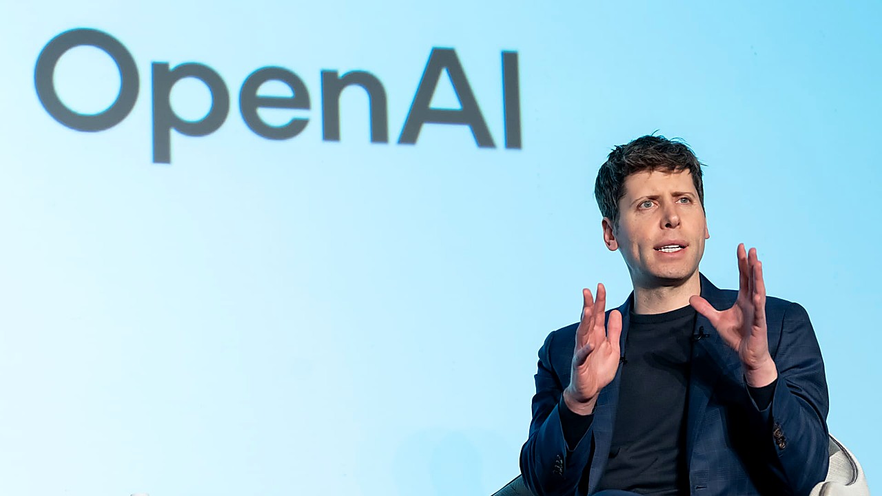 Altman Tells OpenAI Staff Military Decisions Rest With Government
