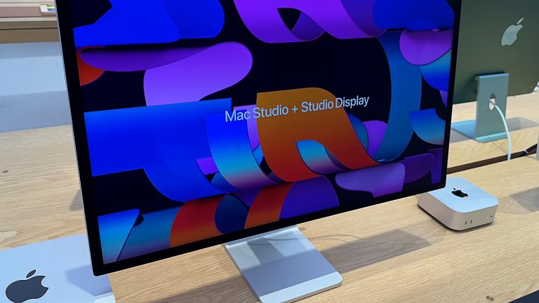 Apple Unveils Studio Display XDR With 120Hz ProMotion