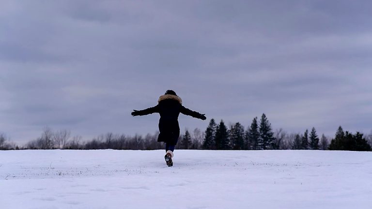 Netflix CFO Says Company Will Move Forward After Warner Exit