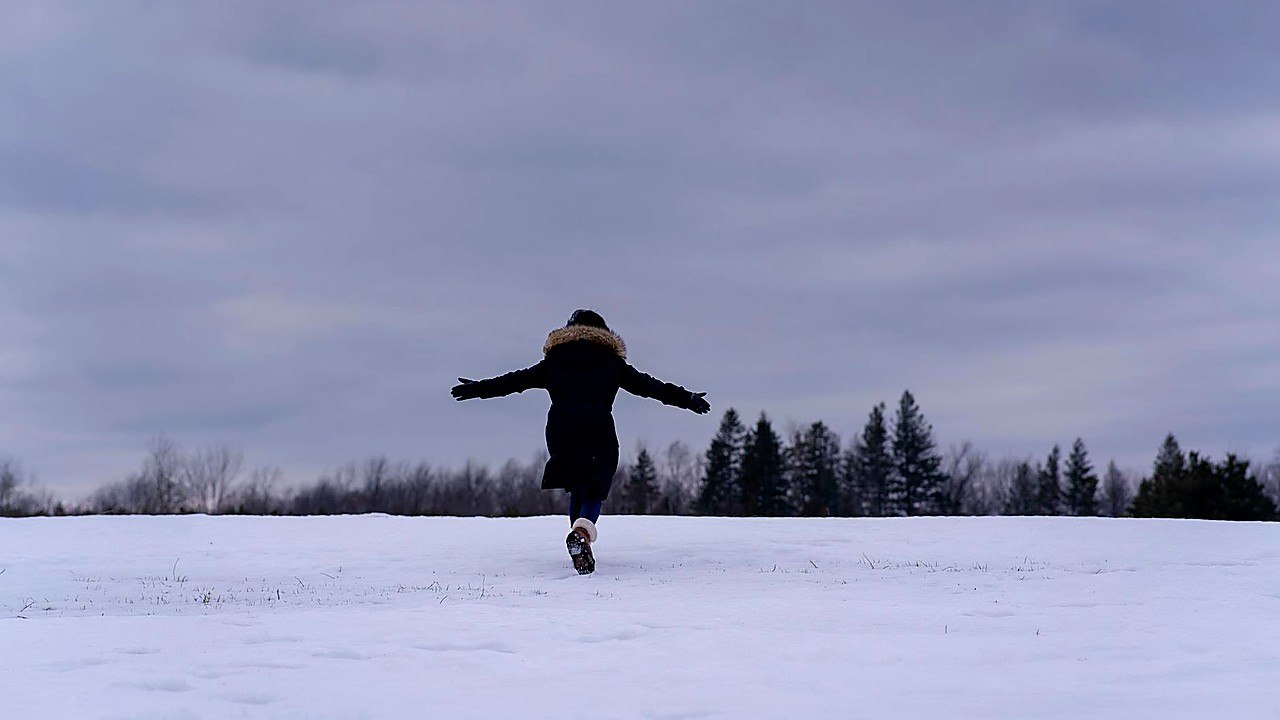 Netflix CFO Says Company Will Move Forward After Warner Exit