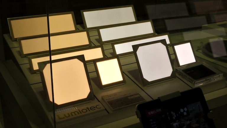 Microsoft Plans OLED Upgrades For Surface PCs In 2026