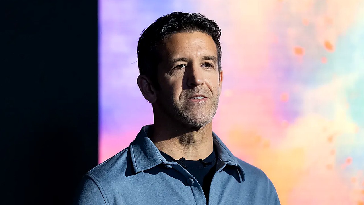 Apple Hardware Strategy Shifts Under Ternus Leadership