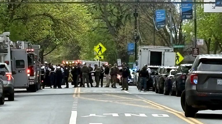 Suspect In Custody After Chicago Hospital Shooting Kills Officer