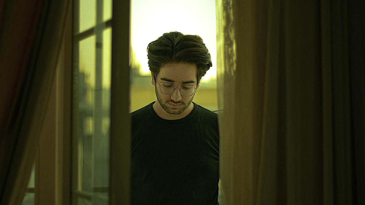 Ceasefire Talks Collapse As Iran's Top Diplomat Leaves Pakistan