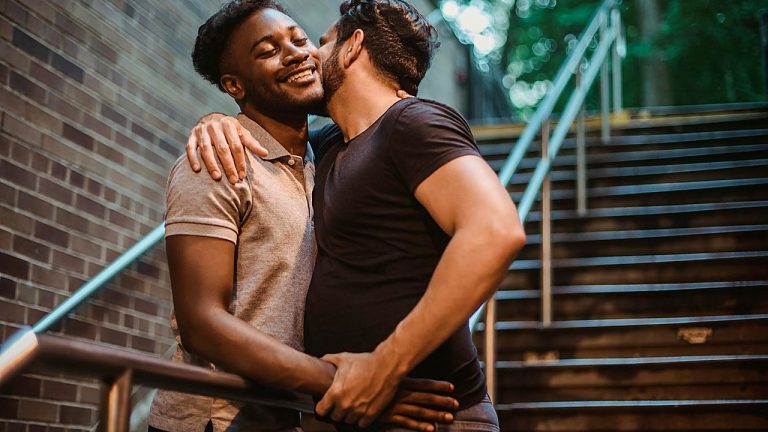 Report Finds Some Pakistan Migrants Claim LGBT Status In UK Asylum