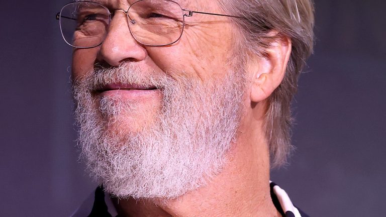 Josh Allen And Hailee Steinfeld Meet Parents In Buffalo