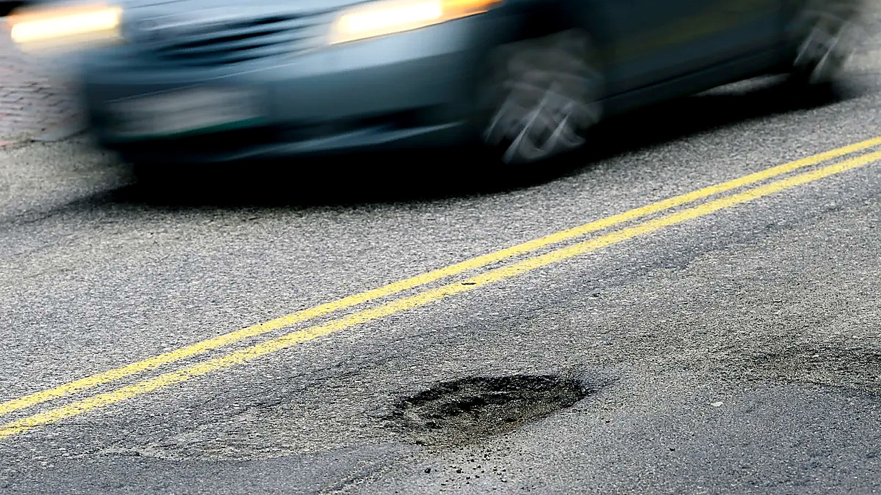 AI Fleet Maps Potholes, Cutting Repair Costs For Major Cities