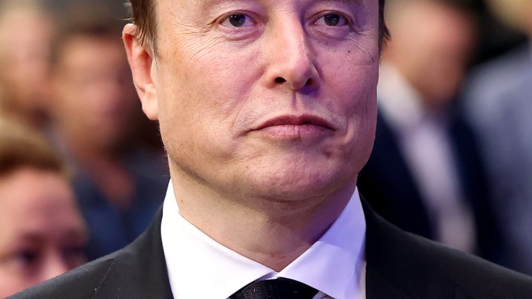 Altman Says Musk Floated Plan To Hand OpenAI To His Children
