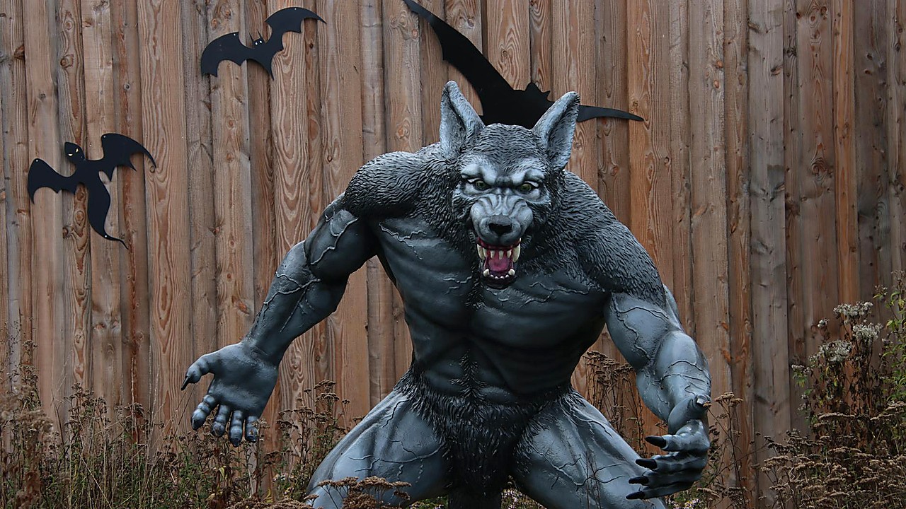 Monster Wolf Robots Spur Demand After Japan Bear Attacks Surge