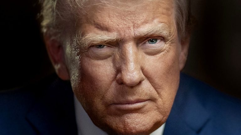 Democrats Rebuke GOP Bid To Fund Trump Ballroom Security