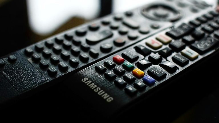 Samsung, Union Hold Last Talks To Avert Chip Plant Strike
