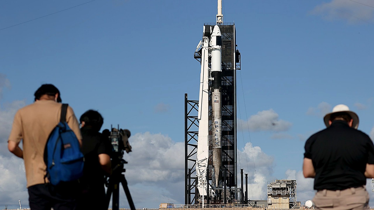 Major Brokerages To Offer Retail Access In SpaceX IPO