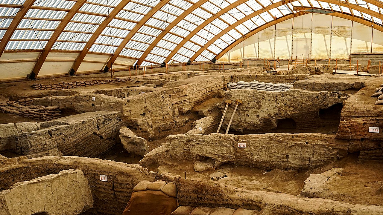 Iran Prepares Missile Strikes Across Middle East, Officials Say