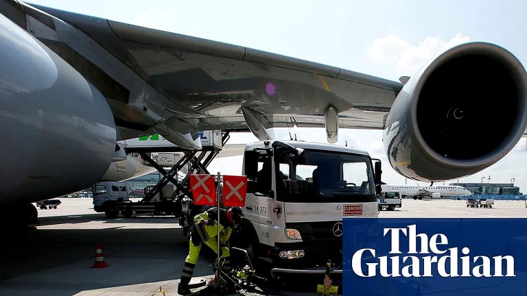 EU Says Airlines Must Pay Compensation Despite Fuel Crisis Cancellations