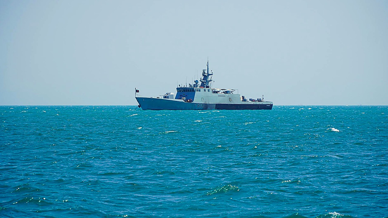 Iranian Media Report Fire Exchange On Hormuz Strait Island