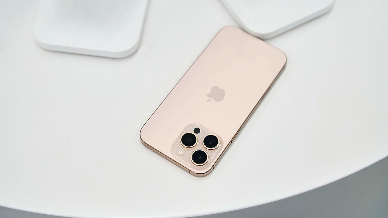 Apple Unveils Foundation Models For On-Device And Cloud AI
