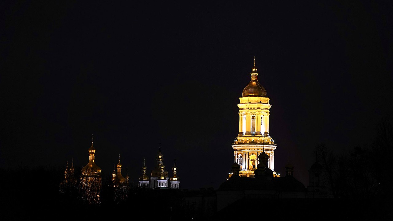Fire Hits Kyiv Pechersk Lavra After Major Russian Attack
