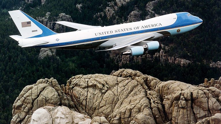 White House Officials Bid Farewell To Air Force One In Service Since 1990