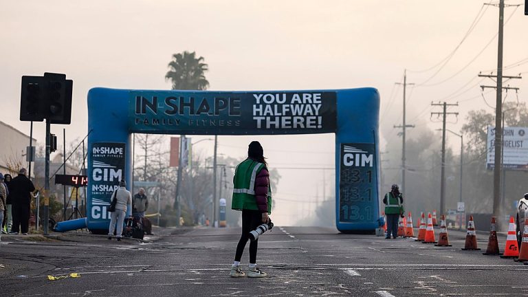 Bank Of America Half Marathon Draws Thousands To Downtown