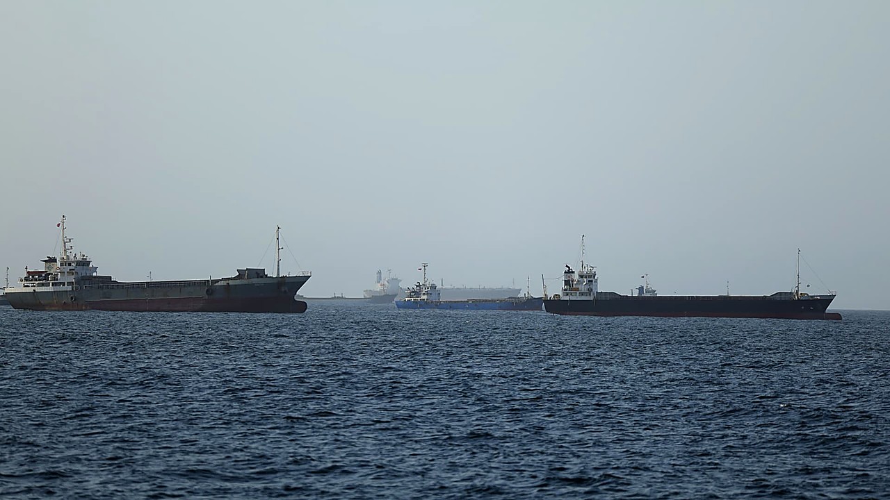 U.S. Revokes Authorization for Iran Oil Sales After Attacks