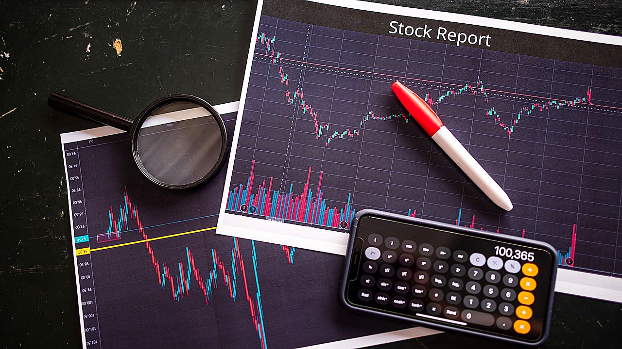 SK Hynix IPO Sets Pricing Record, Rattles Semiconductor Analysts