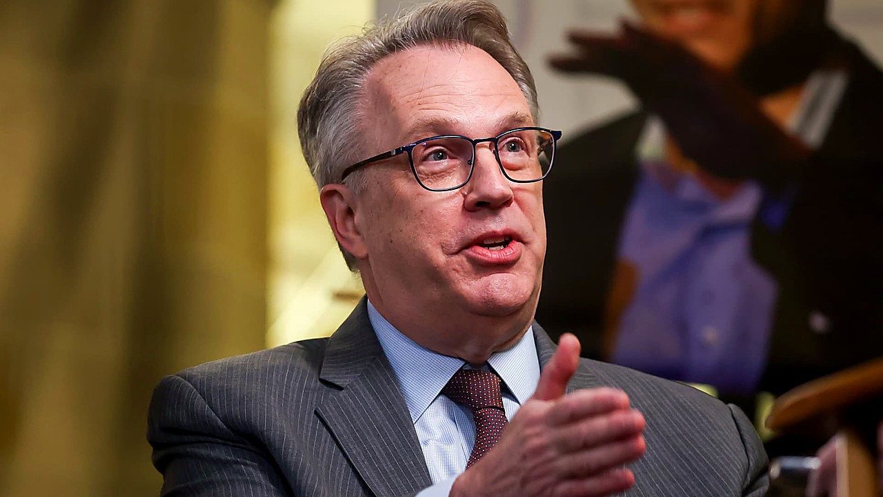 Williams Says Inflation Has Peaked, Rates Well Positioned