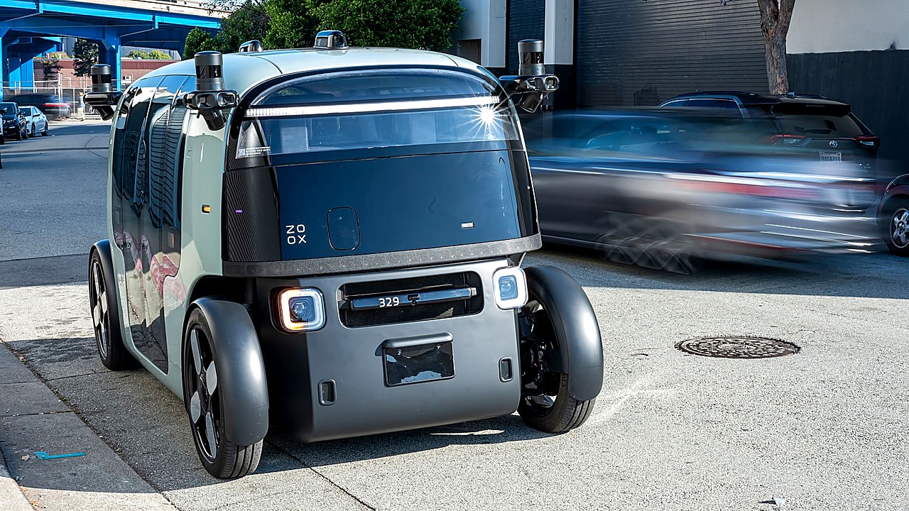 Zoox Issues Software Recall After Robotaxi Enters Heavy Smoke