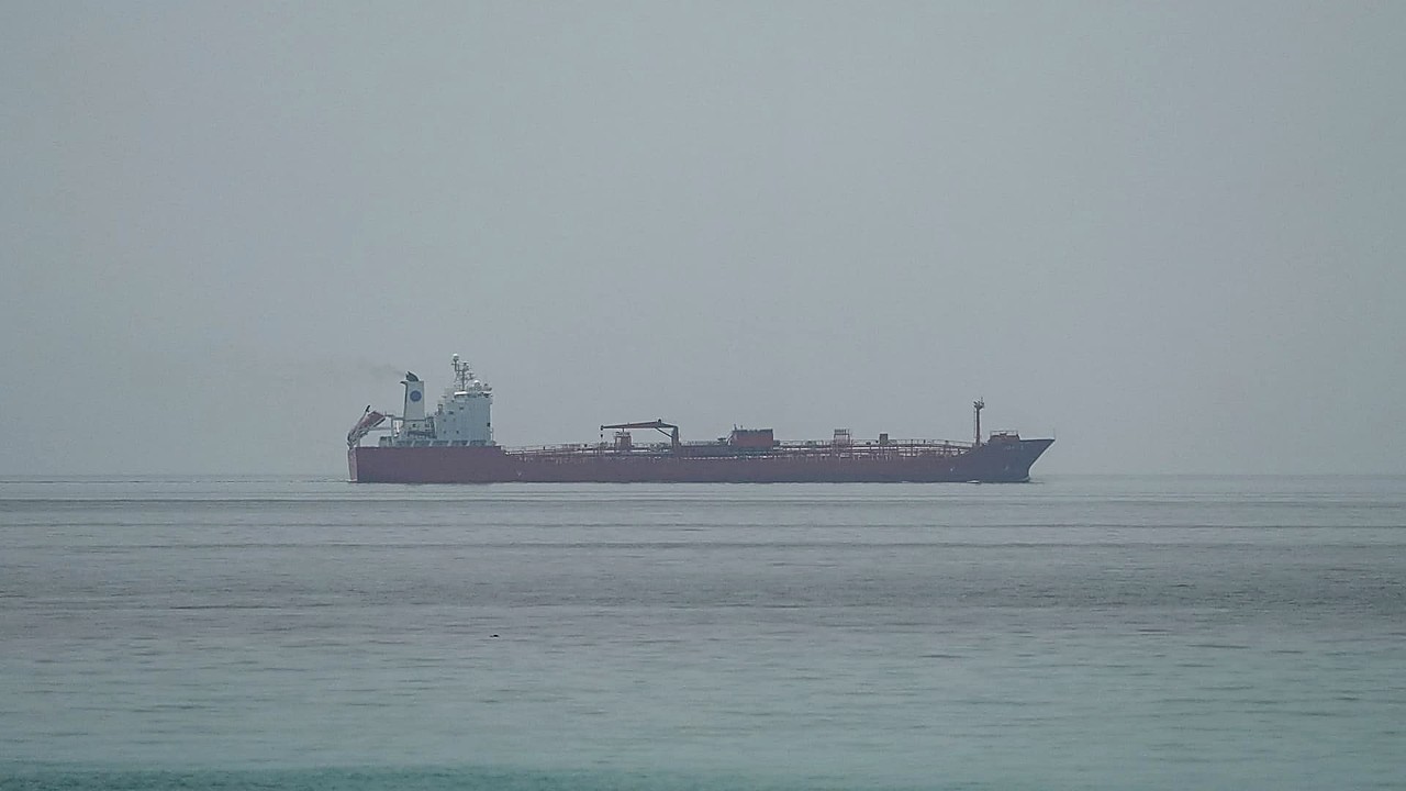 Oil Tankers Face Worst Case Risk In Strait Of Hormuz