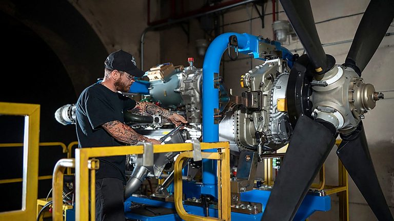 Hybrid-Electric Aircraft Engine Aims For 30% Fuel Burn Cut