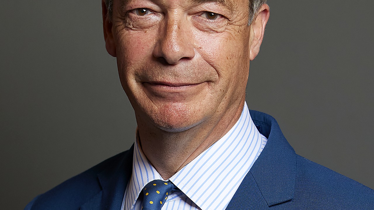 Report Says Farage Omitted Funds From Convicted Criminal